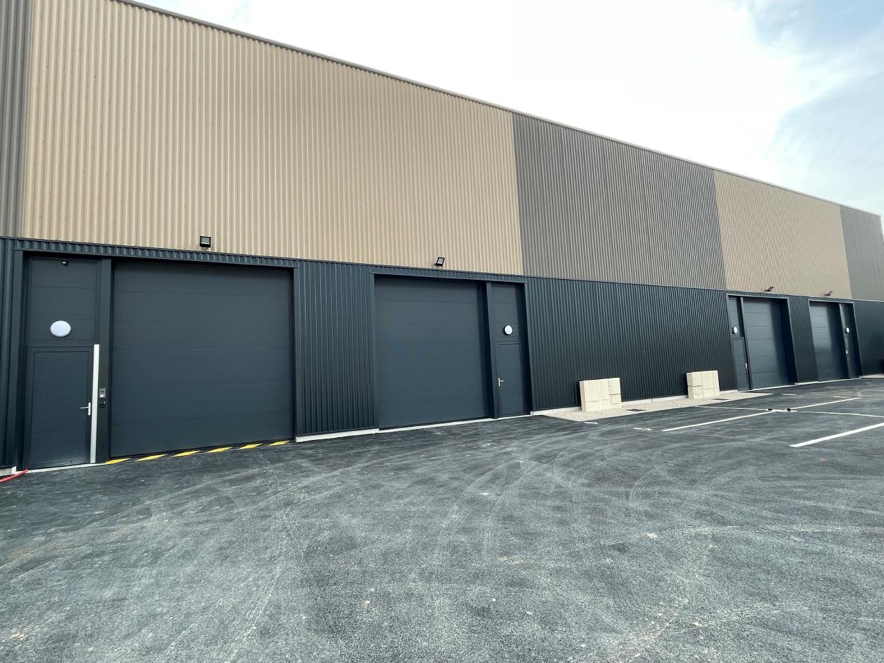 Local d'activité Flins-sur-Seine 381m² Vente local d'activité Flins-sur-Seine Yvelines OVACT2422183 0